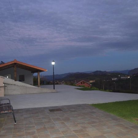Apartamentos Rurales Penon Blanco Penerudes 外观 照片