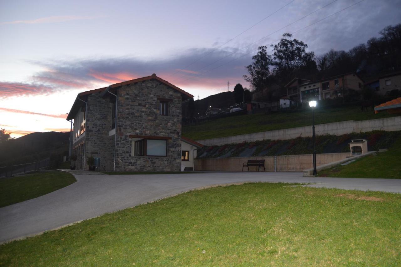 Apartamentos Rurales Penon Blanco Penerudes 外观 照片